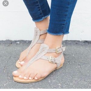 Sandals 💕 SALE SALE SALE 🔥